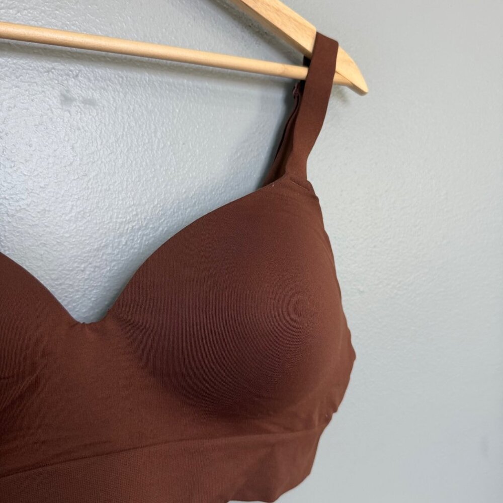 TRUEKIND supportive comfort wireless shaping bra in chocolate size XL - Picture 3 of 6